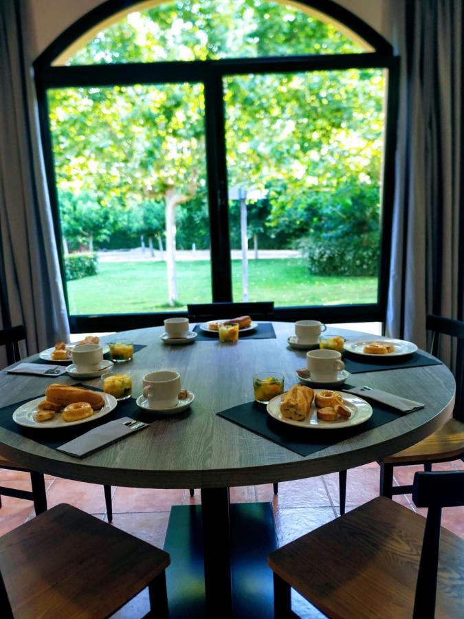 Casa Santa Elena Hotel Solius Bagian luar foto